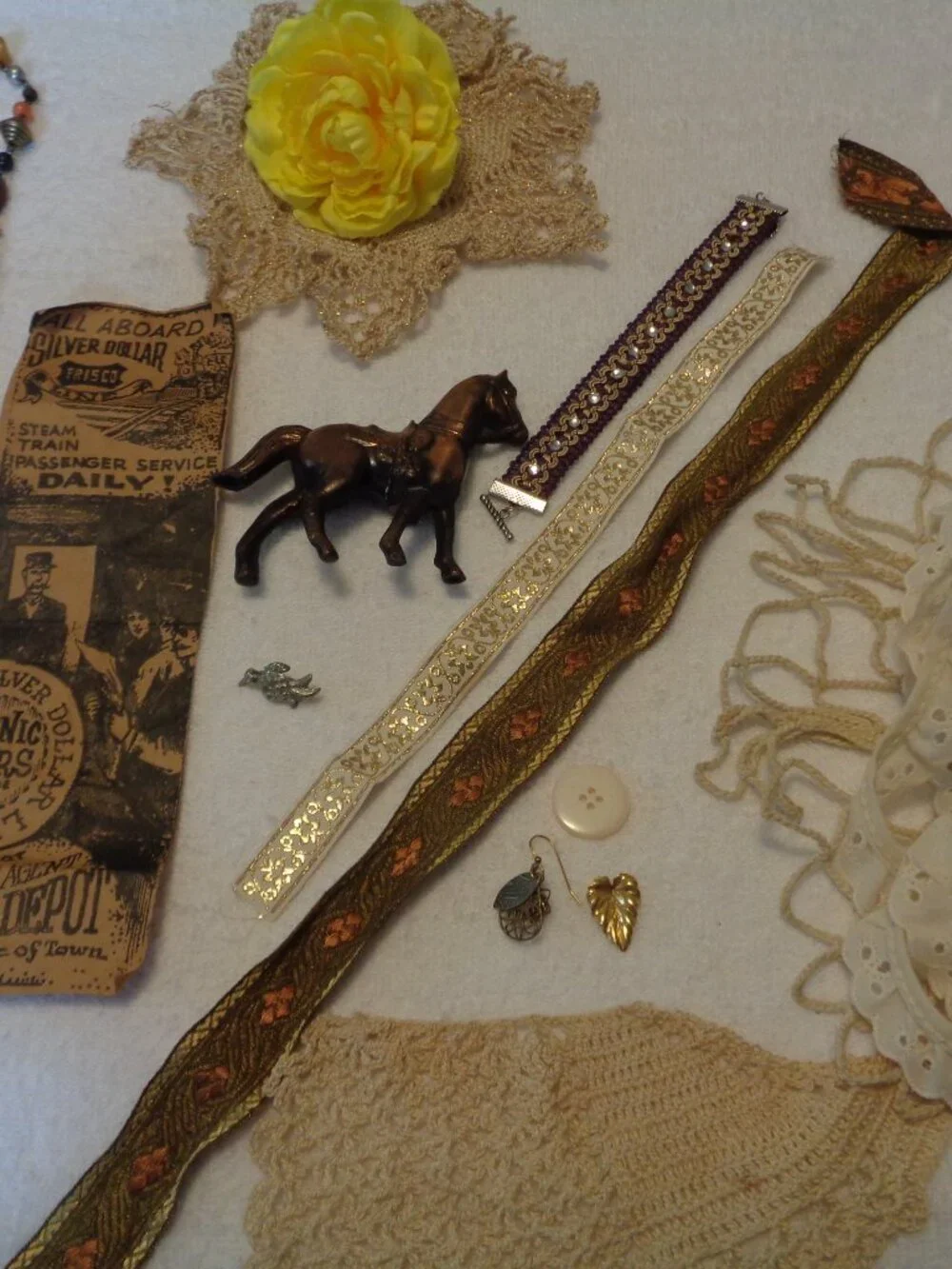 VINTAGE METAL HORSE OLD DOILYS LACE & RIBBON PLUS JEWELRY PARTS LOT